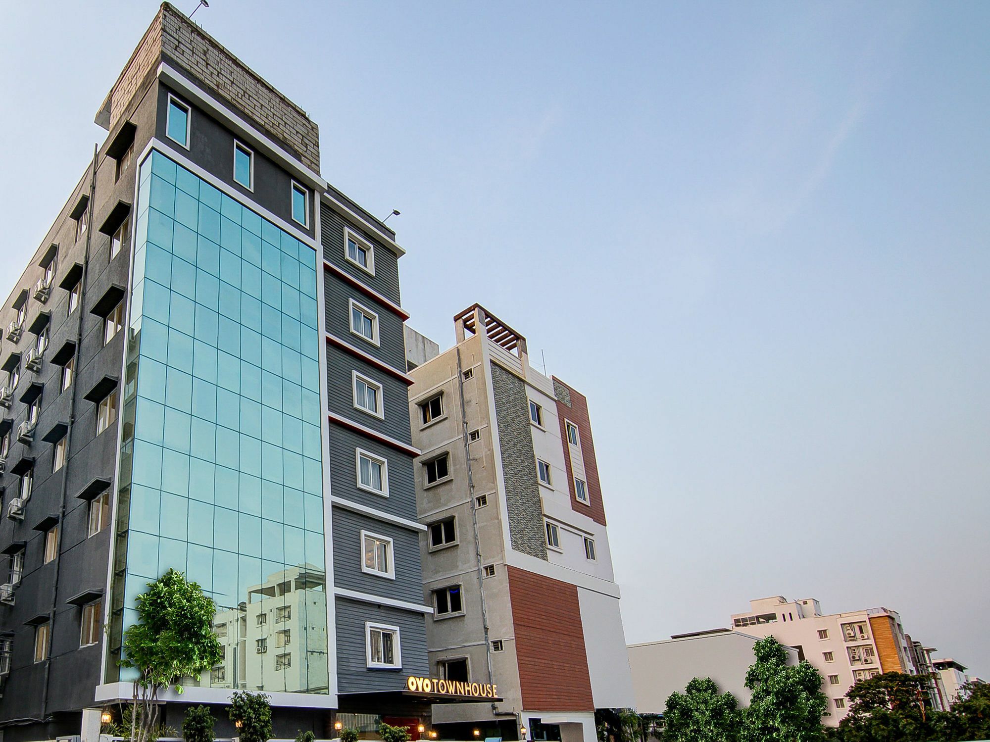 Oyo Townhouse 034 -Halcyon Hitech City Road Хайдарабад Экстерьер фото